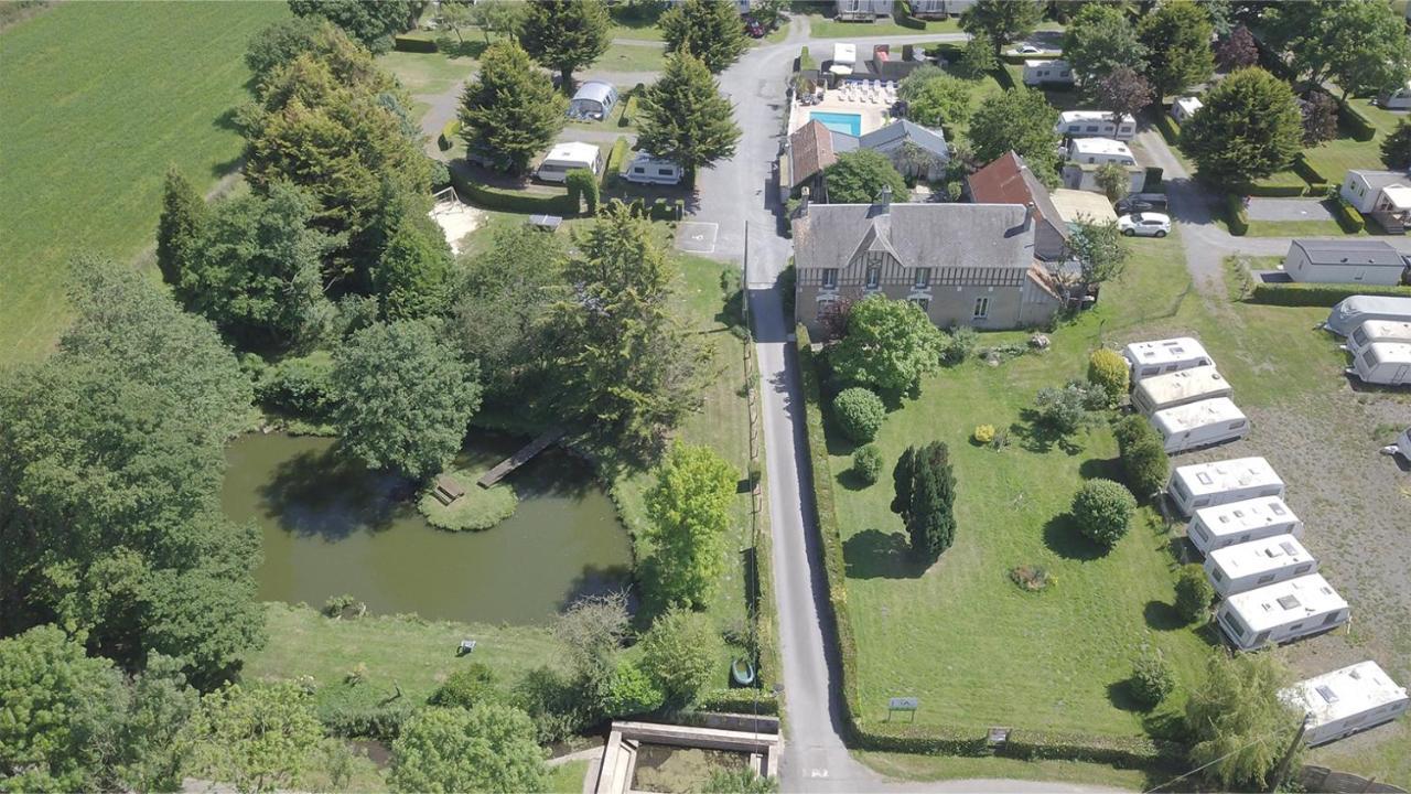 Camping Le Picard Tournieres Zewnętrze zdjęcie