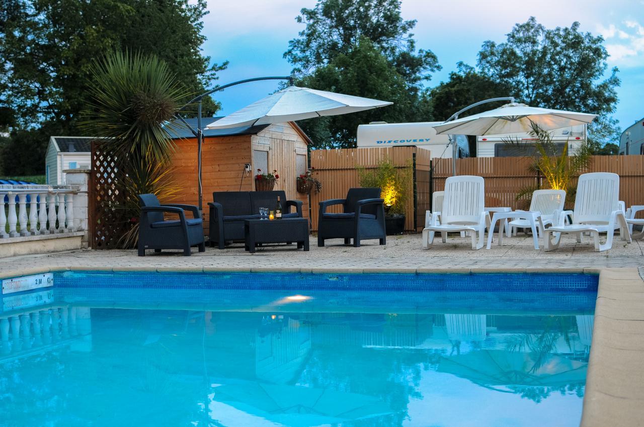 Camping Le Picard Tournieres Zewnętrze zdjęcie